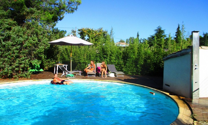 Uzes Villa | In Uzès, 93m² airco+private terrace, sw.-pool 9X9, WIFI, huge garden, very quiet