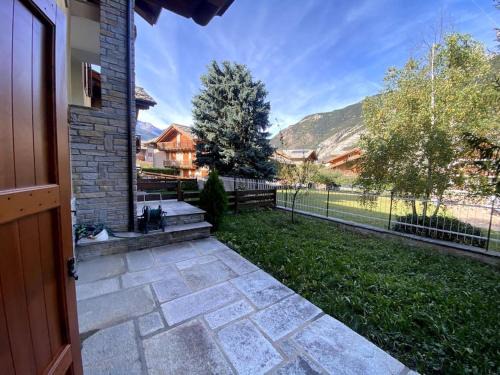 Oulx Apartment | Incantevole Appartamento con Giardino - Garage Privato e Free Wifi