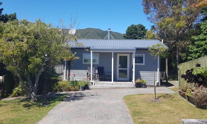 Tararua Forest Park Cabin | Incline Cottage