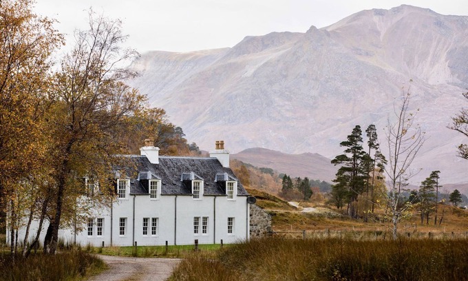 Ledgowan Apartment | Incredible farmhouse in one of Scotland's most dramatic landscapes