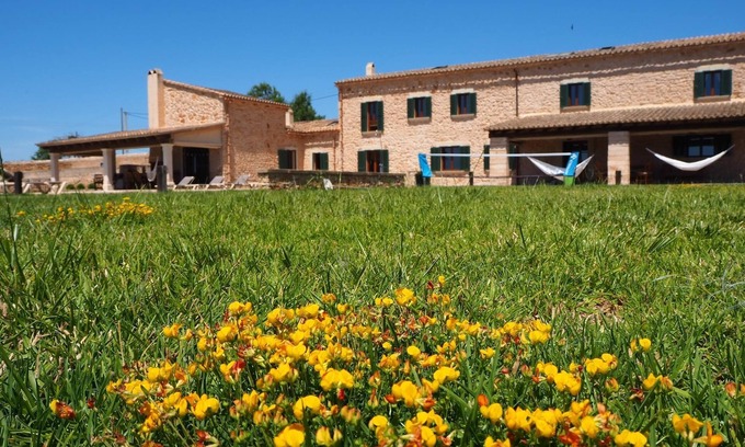 Santanyi Cottage | Incredible finca with huge garden and pool for up to 8 persons in Santanyi