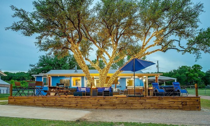 Gordon House | Incredible Lake Palo Pinto Outdoor Living for the entire family and friends.