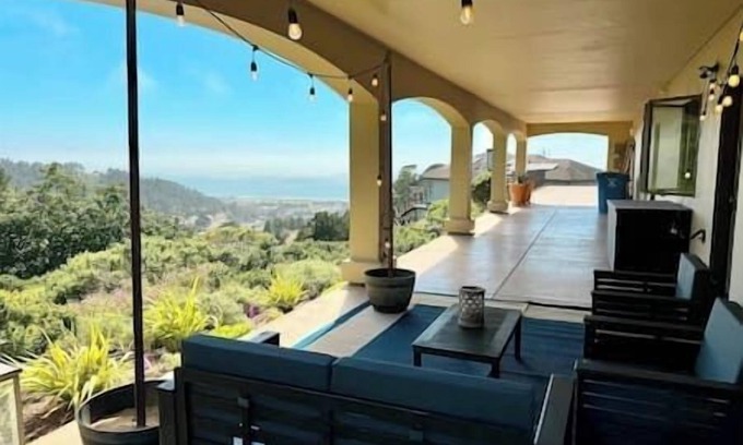 Sharp Park Apartment | Incredible Ocean Views from Tuscan Villa Suite