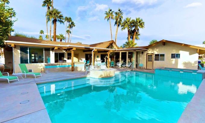 Sonora Sunrise House | INCREDIBLE PALM SPRINGS RESORT VILLA! BOOK NOW FOR 2026!