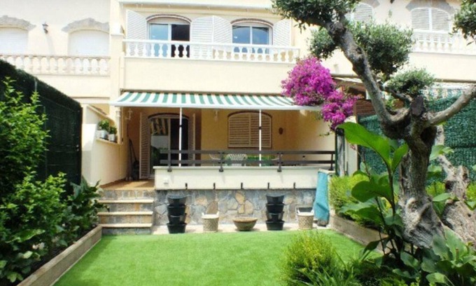 Miami Platja House | Increible Adosado en Miami Playa