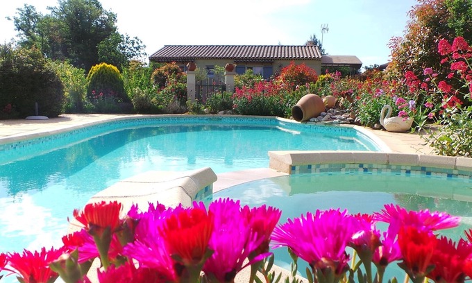 Saint-Saturnin-les-Apt Villa | Independent villa with private pool in the Luberon (6 people)