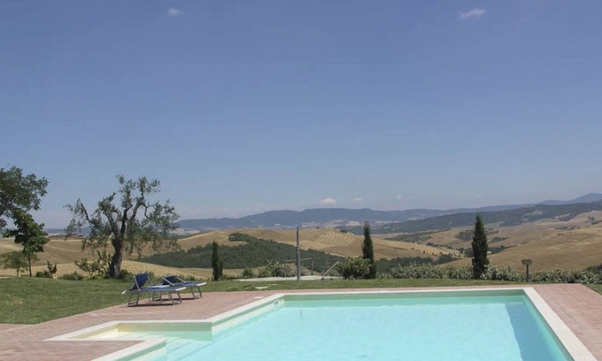 Castiglione d'Orcia Villa | Independent residence with 4 apartaments and pool in val d'Orcia