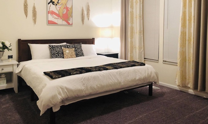 Galloway House | Independent 4 Bedroom House near Columbus Downtown / OSU