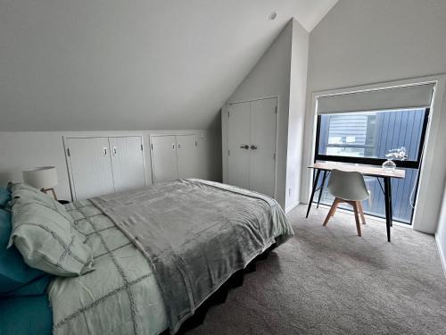 Auckland Bed & Breakfast | Independent Bathroom, Free Carpark 10B-3