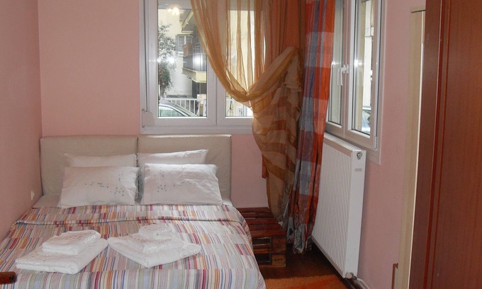 Thessaloniki Apartment | Indepentent space, central, quiet, practical, close to the coast.