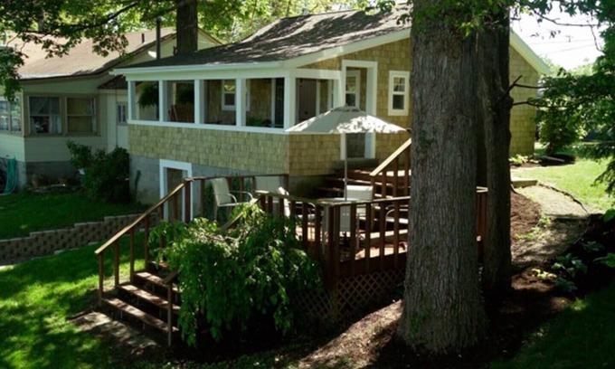 Lakeview Cottage | Indian Lake Treehouse Waterfront Cottagen