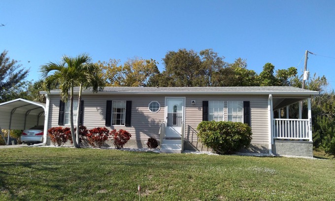 Roseland House | Indian River Get-A-Way near the FL Intracoastal Waterway