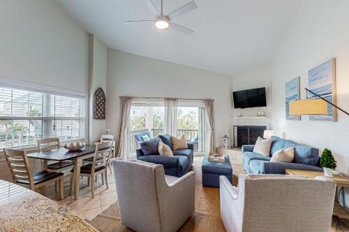 Indian Shores Apartment | Indian Sands C3