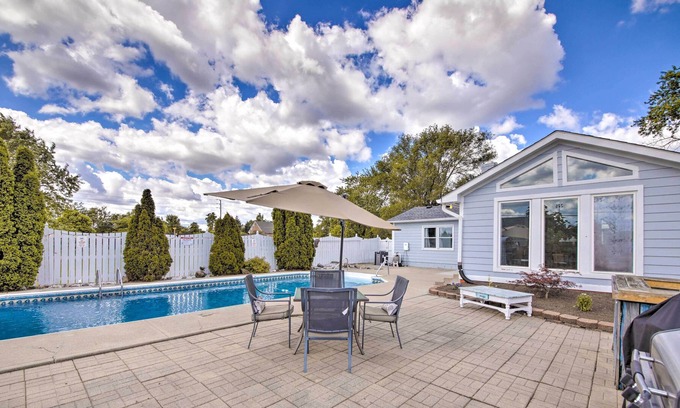 Acton House | Indianapolis Home w/ Private Pool - 13 Mi to Dtwn