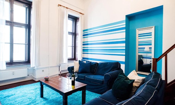 Belso-Ferencvaros Apartment | Indigo Apartment With Free Parking
