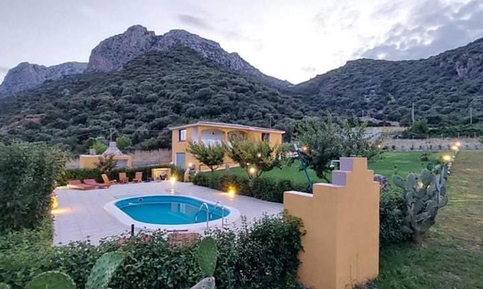 Siniscola House | Indipendente con PISCINA USO ESCLUSIVO Internet illimitato