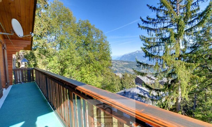 Monteiller Ski Chalet | Individual chalet on 2 floors with :GROUND FLOOR: 1 bathroom/WC, 2 bedrooms with 2 single beds and 1