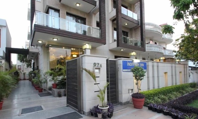 DLF City Hotel | Indiyaah Inn