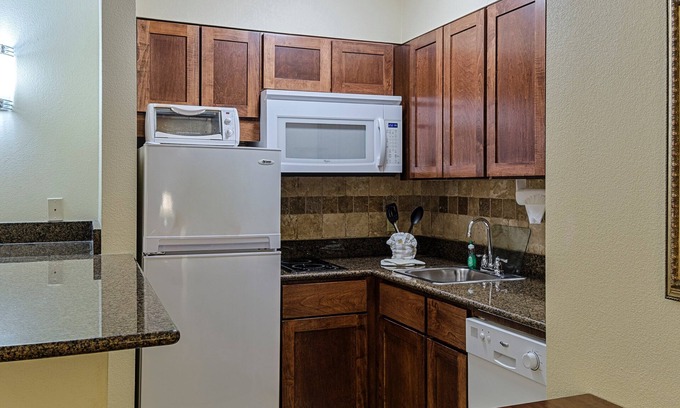 Harrisburg - Hershey Apartment | Indoor Pool. Gym. Your Next Trip!