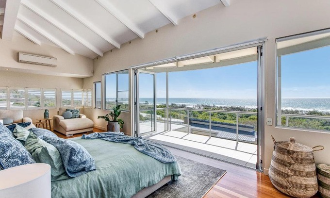Castaways Beach House | Indulge at Iluka, Castaways Beach