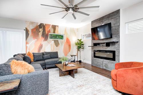 Fountain Square House | Indy Getaway - 5BR - Sleeps 16 - Arcade games - Best for families