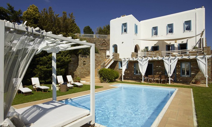 Paleopolis Villa | Infinite Serenity: Villa Etheria – 4 Bed Luxury, Private pool, Gym