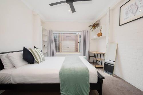 Mayfield House | Ingall Hearth - Cosy Comfort near Newcastle Beach