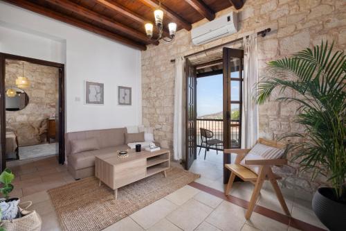 Ineia Apartment | Inia Lara Suites by Nomads