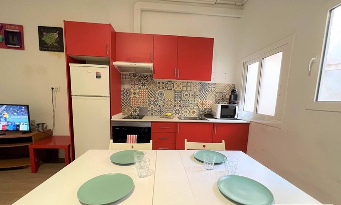 Reus Apartment | Inmobooking the Recs, apartment in the center of Reus