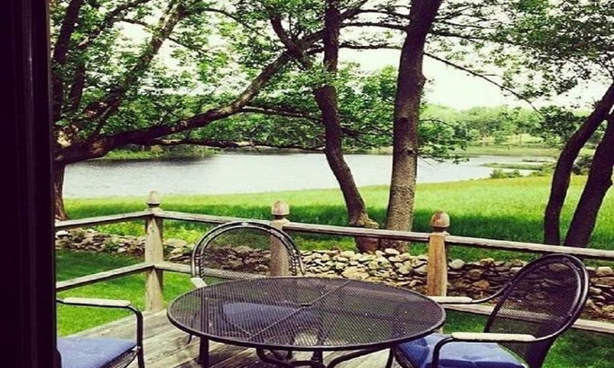 Pomfret Bed & Breakfast | Inn at Fox Hill Farm