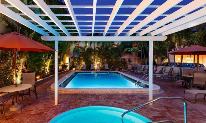 Venice Hotel | Inn at the Beach-Venice FLORIDA