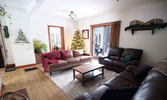 Rawdon House | Inn for events 16 places private lake!