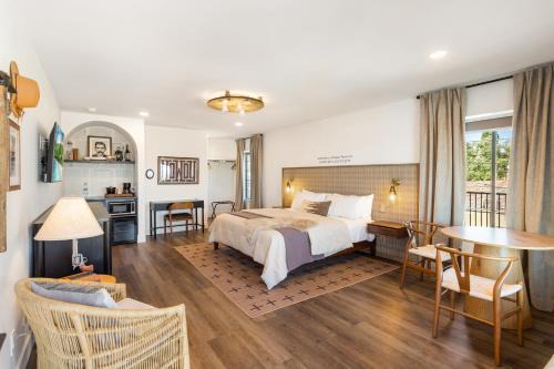 Tombstone Hotel | Inn History Tombstone