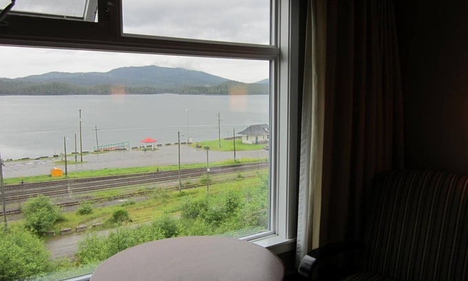 Prince Rupert Hotel | Inn On The Harbour