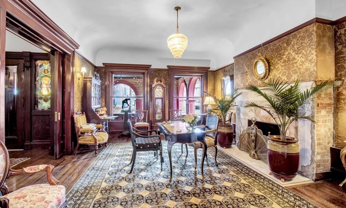 Buffalo Hotel | InnBuffalo off Elmwood