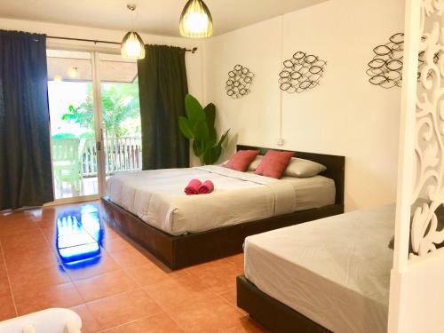 Koh Lan House | Insook Ko Larn Resort
