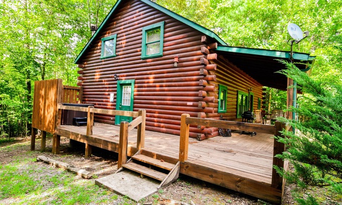 Epworth Cabin | Inspiration - Hot Tub, WiFi ,10 minutes to Blue Ridge and Ocoee River Whitewater Rafting , Pets OK