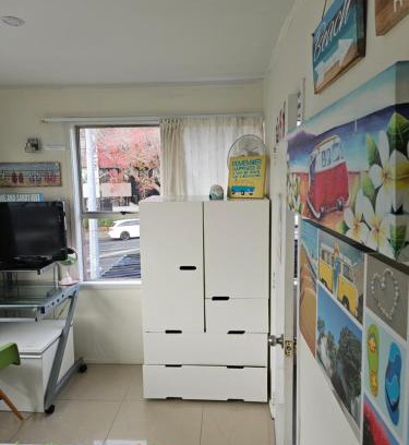 Waterview House | International Travellers Only Accepted R3