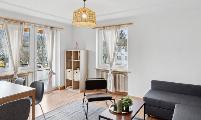 Center Apartment | Inviting 2-BR Apartment Living