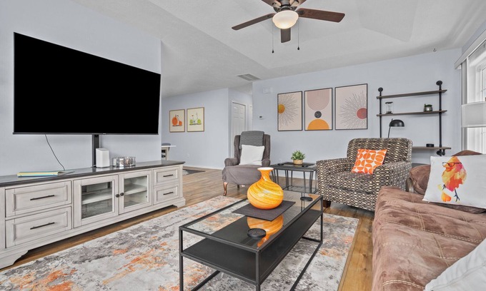 Keizer House | Inviting 2BR Half-Plex-Equipped Kitchen & Garage