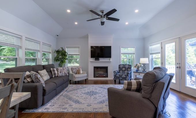 Shelton House | Inviting and spacious Shelton home, blending warmth with ample living space.