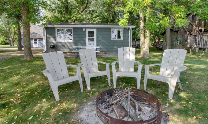 Watab Cabin | Inviting Rice Cabin w/ Fire Pit & Lake Access!