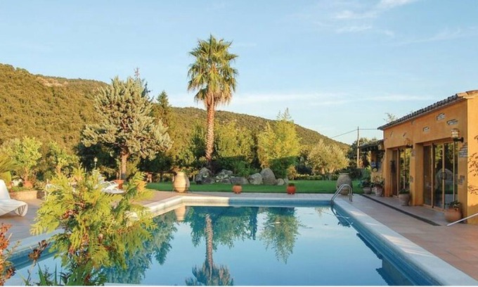 Calonge Villa | Inviting Villa in Calonge with Private Pool