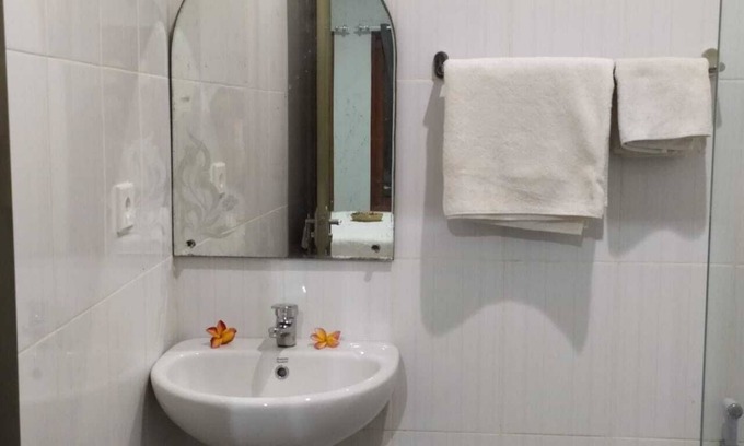 Taman Griya House | Iona kos kosan immaculate rooms and luxury homestay