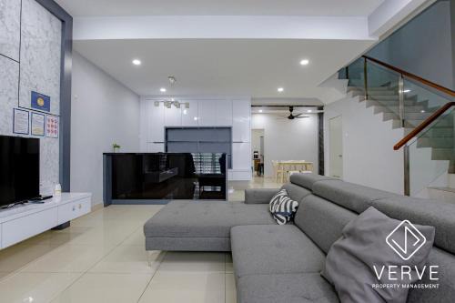 Taman Wah Keong House | Ipoh Luxury Suites by Verve (18 Pax) EECH16
