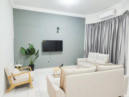 Ipoh House | IPOH MENGLEMBU LOHAS 4BR3Bath14 PAX