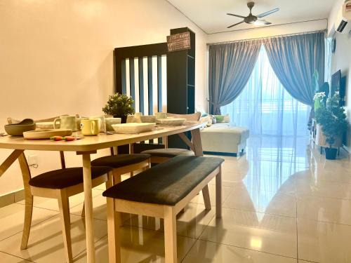 Taman Jubilee Apartment | Ipoh Town Majestic Rena 3R2B 10pax Free 2 carpark