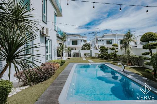 Pasir Puteh Baharu Villa | Ipoh VastBlue Escape Pool Villa 6B6B 23Pax
