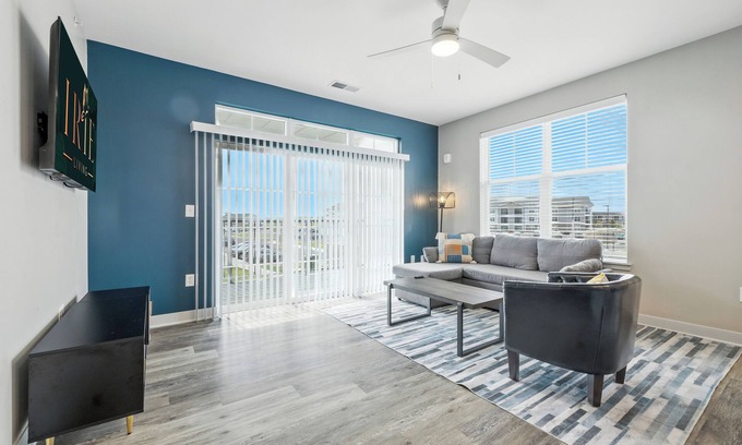 Whitestown Apartment | IRIE Living-Retreat Kg 2Bd+Gym+Pool, BRAND New!