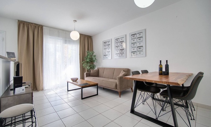 Universal Apartment | Iris Village Block 12-105